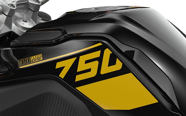 We see the black-yellow colour scheme in three-quarter view.