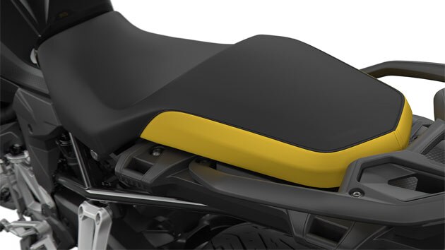 We see the seat in black-yellow.