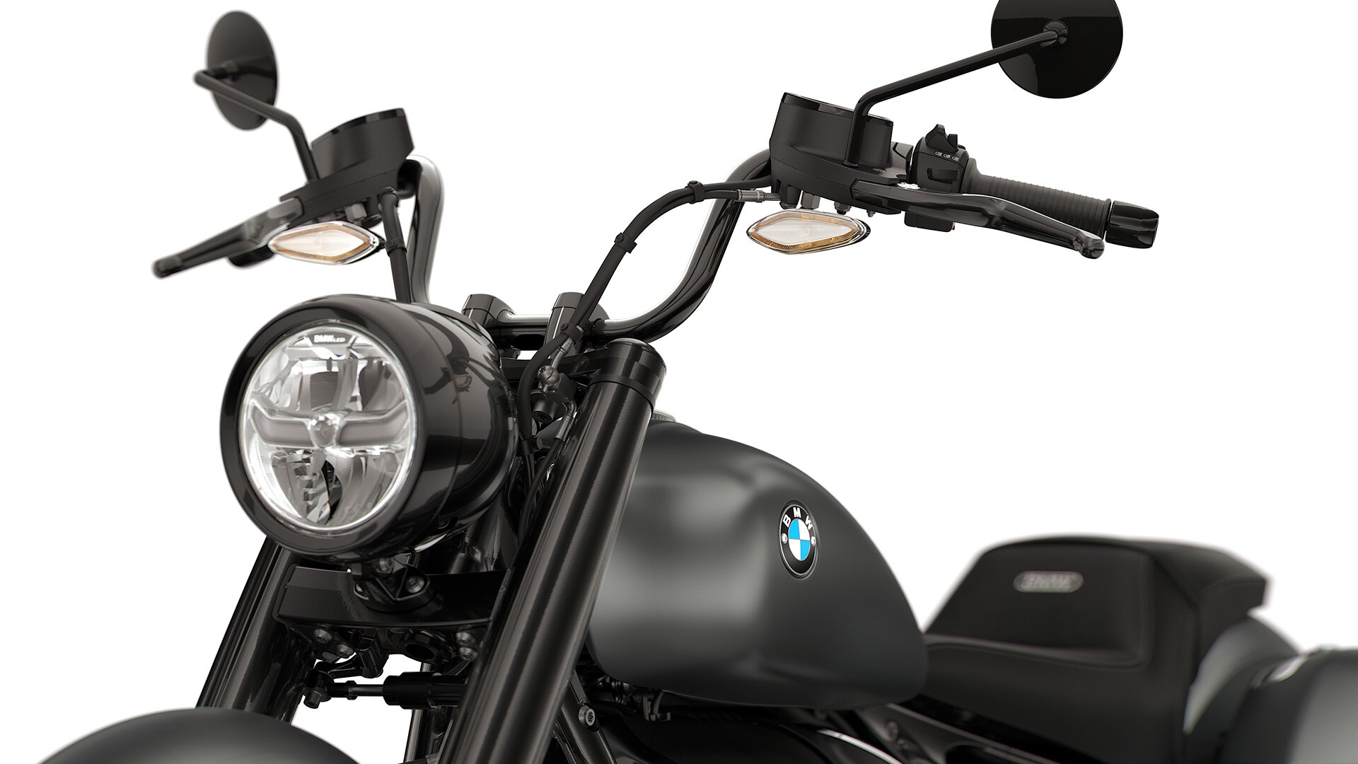 Detailed image of the mini ape-hanger of the R 18 Roctane from BMW Motorrad